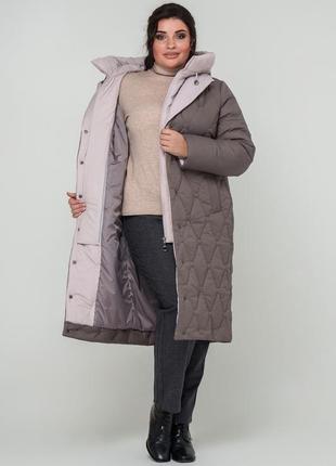 Красивое зимнее женское пальто из стеганой плащевки с капюшоном, для пышных форм7 фото