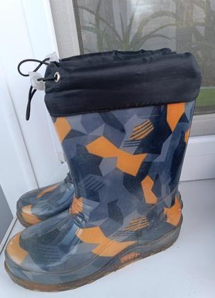 Резиновые сапоги и сапоги