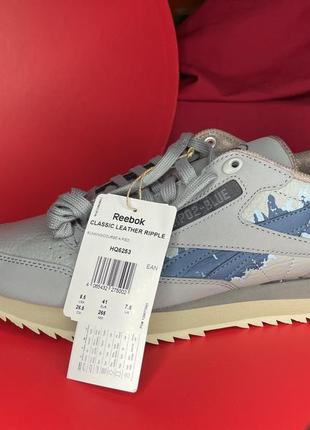 Кроссовки reebok jurassic world classic leather ripple grey hq62536 фото