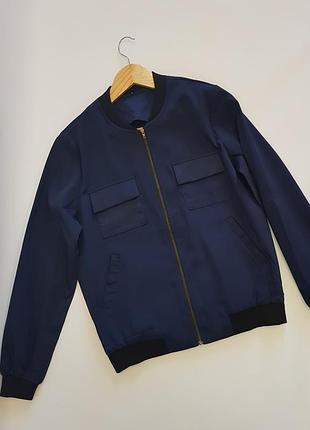 Ветровка бомбер с карманами