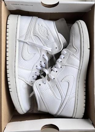 Кроссовки jordan air jordan 1 mid белые кожа унисекс оригинал 7,5 р, 24,5 см