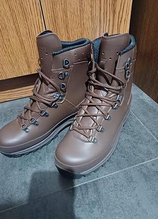 Черевики  lowa mountain boot gtx 39.5