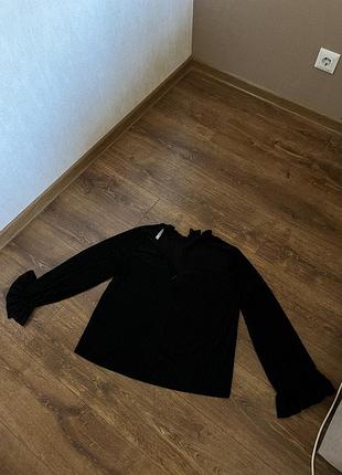 Чорна блузка в смужку сітка з гіпюром розмір л лонгслів