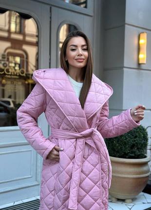 Стеганое стеганое розовое пальто