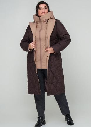 Трендове зимове жіноче пальто зі стьобаної  плащової тканини з капюшоном, великі розміри6 фото