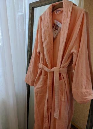 Женский длинный махровый халат персиковый virginia secret2 фото