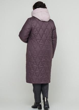Модное зимнее женское пальто из стеганой плащевки с капюшоном, батальные размеры5 фото