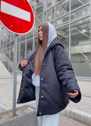 Женская зимняя двусторонняя куртка плащевка мех с капюшоном размер  42/48 oversize8 фото