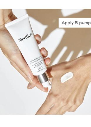 Зволожуючий сонцезахисний medik8 advanced day ultimate protect spf 50+ та pa+++2 фото