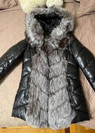 Зимняя куртка с натуральным мехом чернобурка3 фото