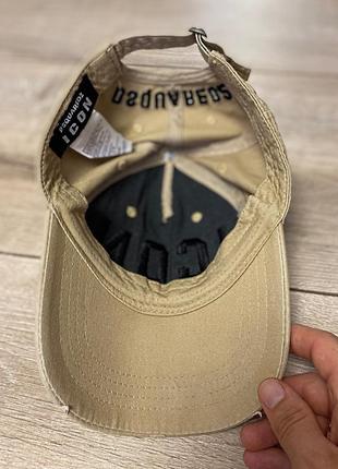 Кепка dsquared2 beige baseball cap with lettering5 фото