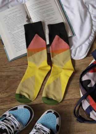 Крутые яркие носки с принтами6 фото