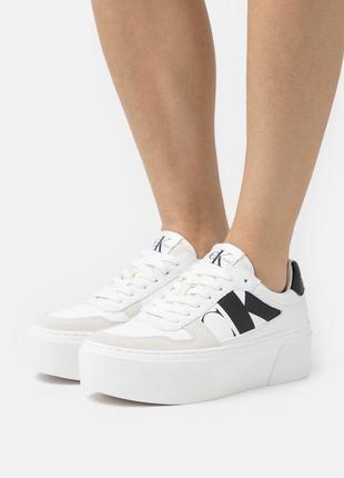 Сникерсы calvin klein jeans cupsole flatform laceup кроссовки на платформе