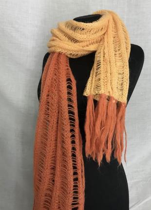 Мохеровый шарф оранжевый длинный