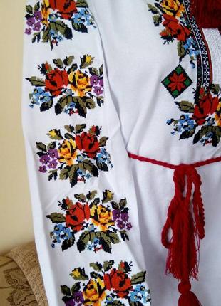 Жіноча вишиванка" квітковий букет на білому натуральному домотканому полотні"готові до відправлення!3 фото
