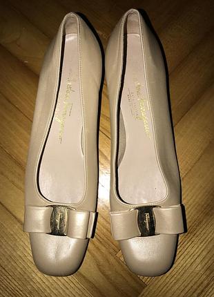 Salvatore ferragamo boutique-дизайнерские кожаные туфли! р-38