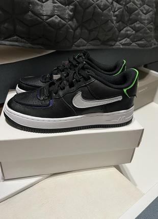 Продам кроссовки nike air