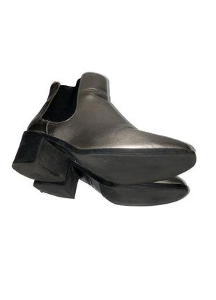 Серебристые ботинки с резиновыми вставками по бокам h&m5 фото