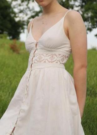 Очень легкое изящное платье