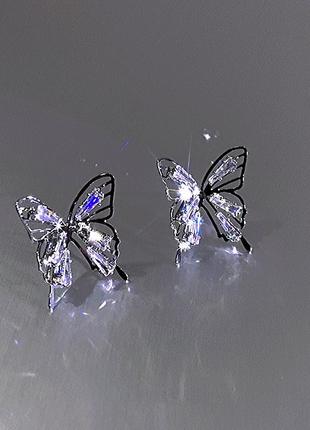 Нежные серьги бабочки