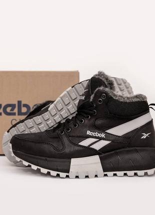 Шкіряні зимові ботинки reebok колір чорний, білий