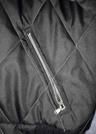 Черная стильная матовая куртка стеганая с капишоном tally weijl4 фото