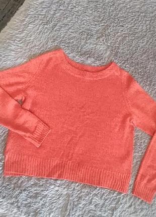 Светр ,,divided,,