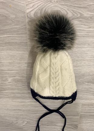Зимняя теплая шапка с помпоном на девочку1 фото