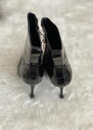 Стильные ботинки zara, черного цвета4 фото