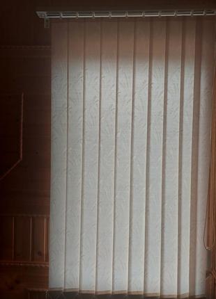 Вертикальные жалюзи на окна