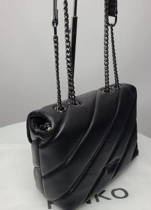 Красива жіноча шкіряна сумка чорна стьобана крос-боді багет в стилі pinko на ланцюжку через плече туреччина8 фото