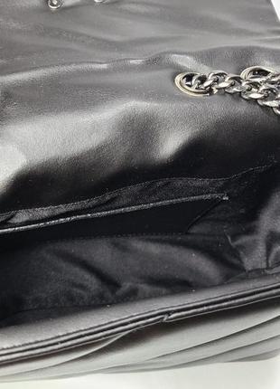 Красива жіноча шкіряна сумка чорна стьобана крос-боді багет в стилі pinko на ланцюжку через плече туреччина6 фото