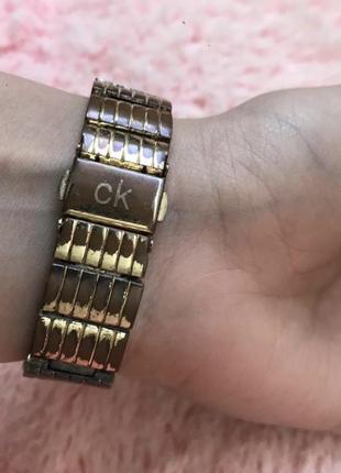 Женские наручные часы