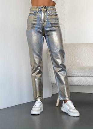 Стильные джинсы, брюки из денима с золотым напылением, фасон mom1 фото