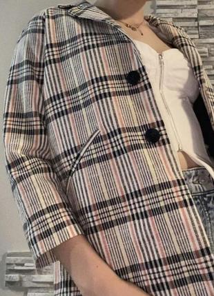 Дуже крутий піджак у смужку3 фото