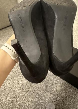 Туфлі на каблуку bershka чорні 39 розмір / туфлі жіночі