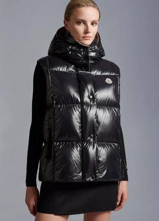 Безрукавка жилет зимний moncler1 фото