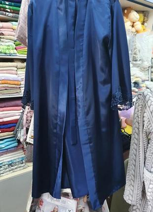 Качественный шелковый/атласный кружевной комплект халат и ночнушка 42-502 фото
