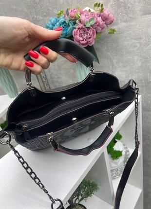 Черная сумка деловая женская брендовая с змеиинным принтом7 фото