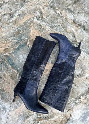 Эксклюзивные сапоги кожаные трубы на каблуке заколка 6см