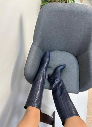 Эксклюзивные сапоги кожаные трубы на каблуке заколка 6см