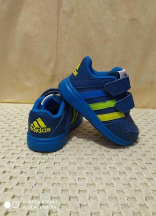 Кросівки adidas adifit