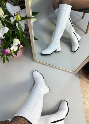 Сапоги белые кожаные с квадратным носком на низких каблуках 3см демисезоне, зимние4 фото