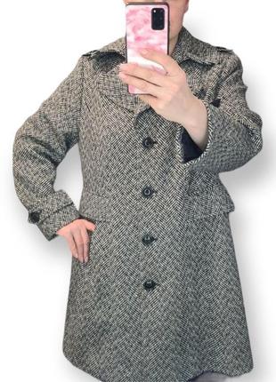 Шерстяне пальто жіноче демісезонне солідного розміру від giacca