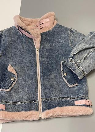 Стильна джинсова куртка утеплена хутром
