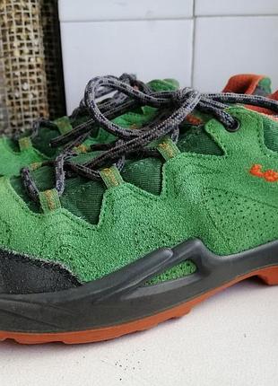 Фирменные деми кроссовки lowa, gore-tex 37-38р. оригинал