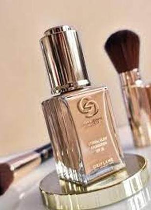 Сяюча тональна основа giordani gold spf 25 слонова кістка 43247 30  мл.