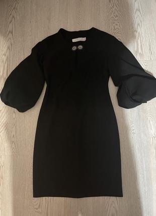 Очень красивое платье платье черная с пышными рукавами1 фото