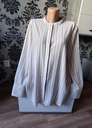 Красива сорочка у смужку