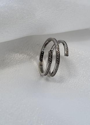 Кольцо серебряное женское колечко с белыми камнями пружина 18.5 размер серебро 925 покрыто родием  1192 2.52г